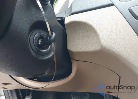 2013 Hyundai Sonata Gls z USA, uszkodzony, nr VIN 5NPEB4AC3DH656556